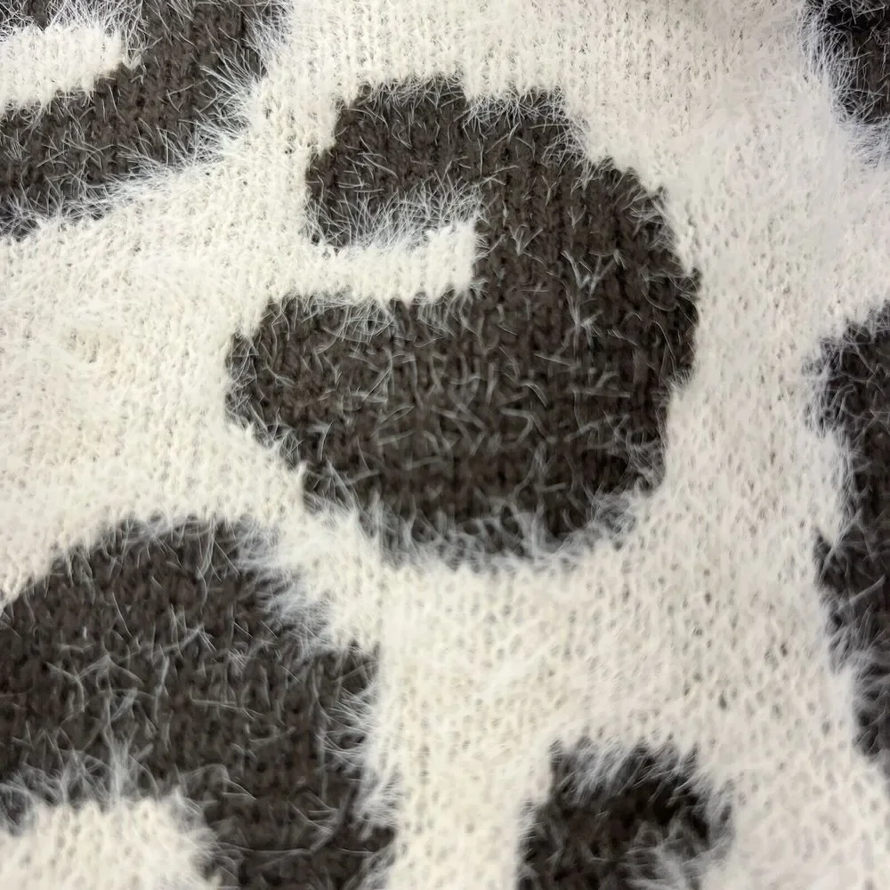 POL Cheetah Leopard Fuzzy V Neck Sweater one Size